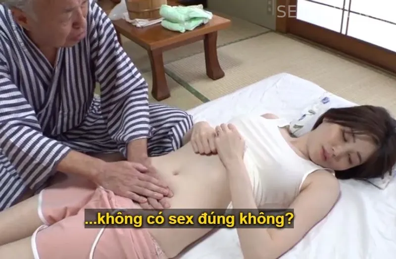 Bạn gái của con trai bị đau nhức nhờ bố chồng yêu có nghề mát-xa mát xa và cái kết