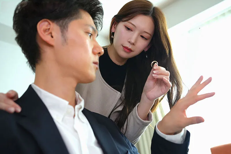 Người vợ đi chơi, ông xã ở nhà bị nhỏ em vợ gạ phang không trượt phát nào